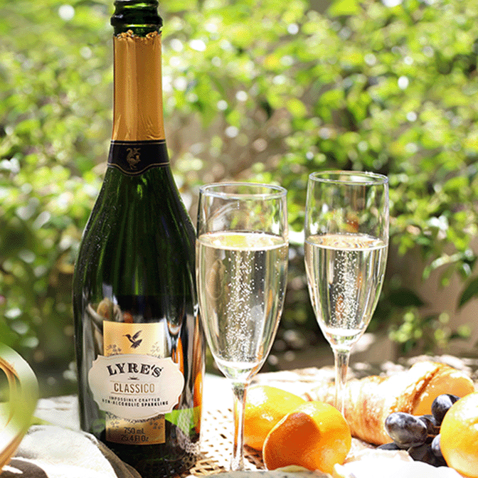 Lyre's Classico Grande bottle
